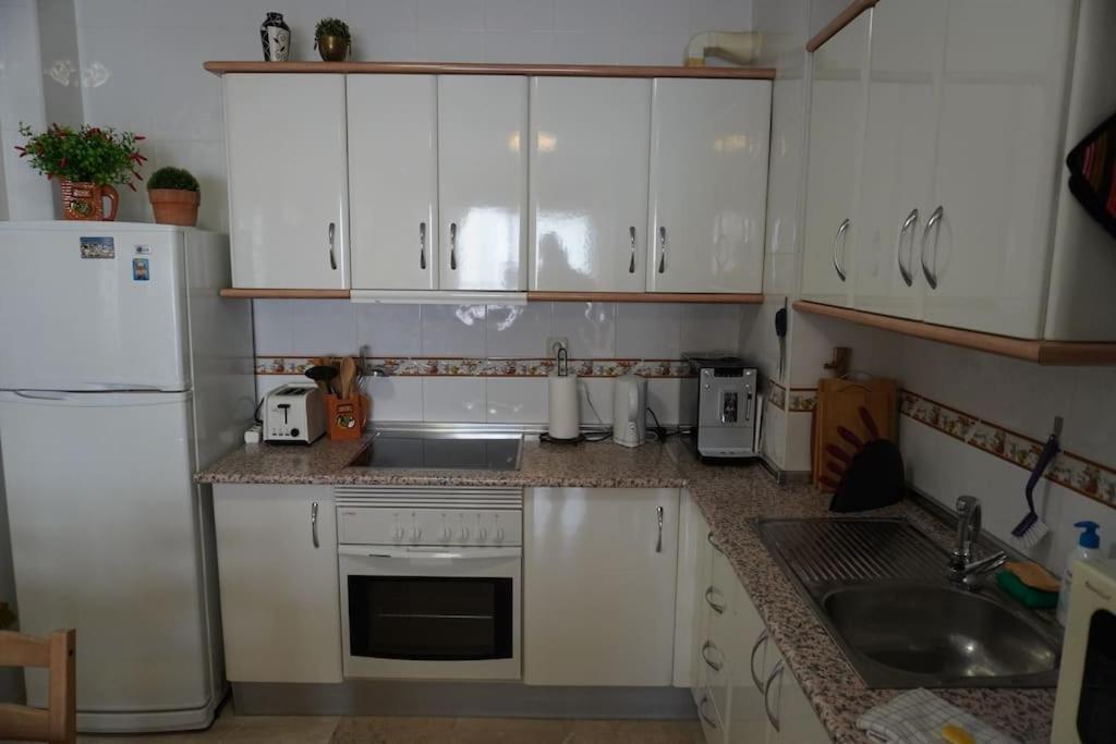 Apartamento Del Mar - Fewo Am Meer Алгаробо-Коста Екстериор снимка